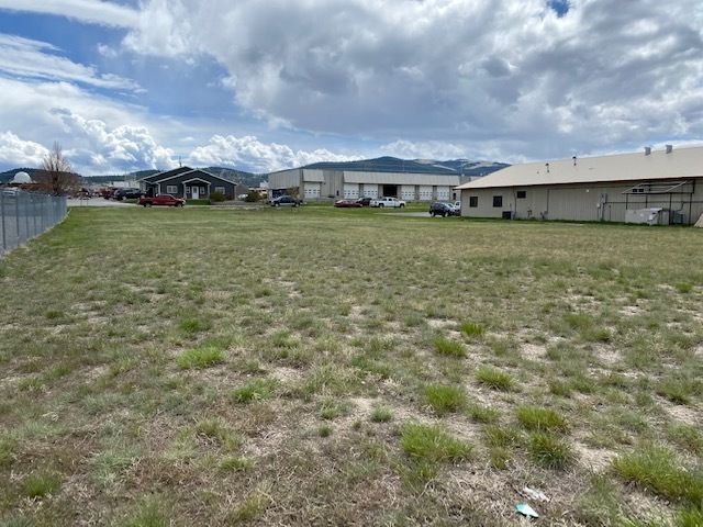 Commercial Land: E Lyndale Ave, Helena, MT, 59601